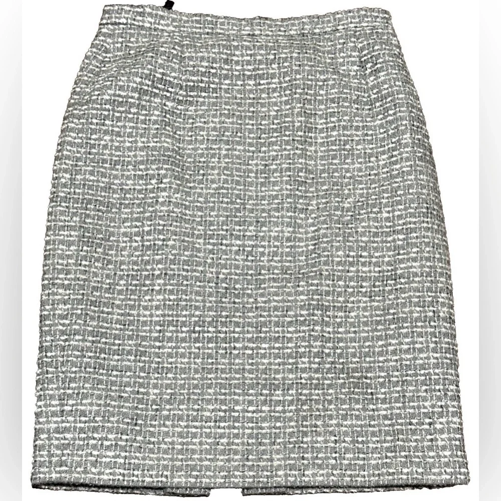Escada Neiman Marcus Tweed Virgin Wool Blend Pencil Skirt Silver Gray 40 Germany